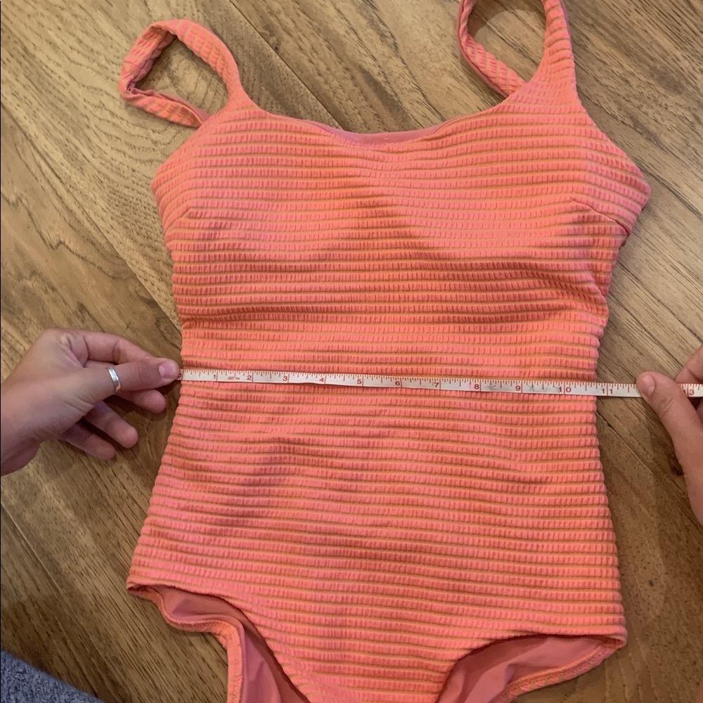 Lulu striped swimsuit - Picture 8 of 10